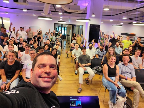 把Web3装进口袋 Solana手机Saga有何魔力?-第1张图片-欧意下载 把Web3装进口袋 Solana手机Saga有何魔力?-第1张图片-欧意下载